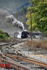 WMSR 1309 makes her way out of the yard.